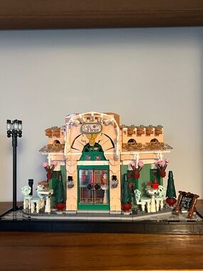 Lego icons french cafe 10362